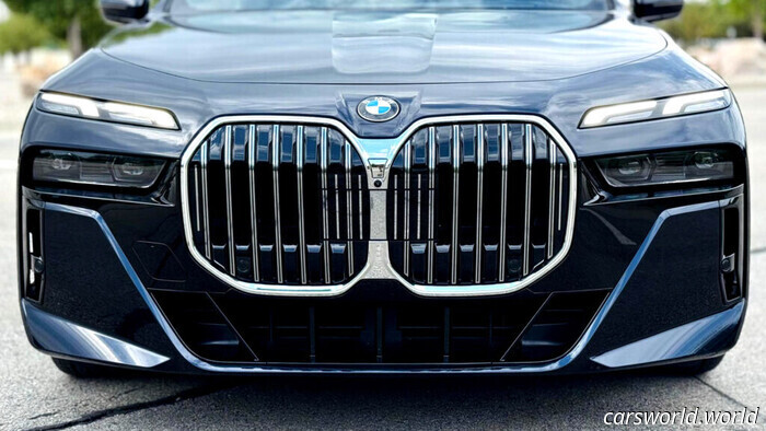 Этот флагманский BMW потерял почти 50 тысяч долларов до того, как большинство людей сделают первую замену масла | Carscoops